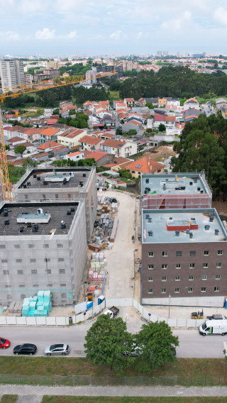 Conjunto Habitacional de S. Gens avança em duas frentes